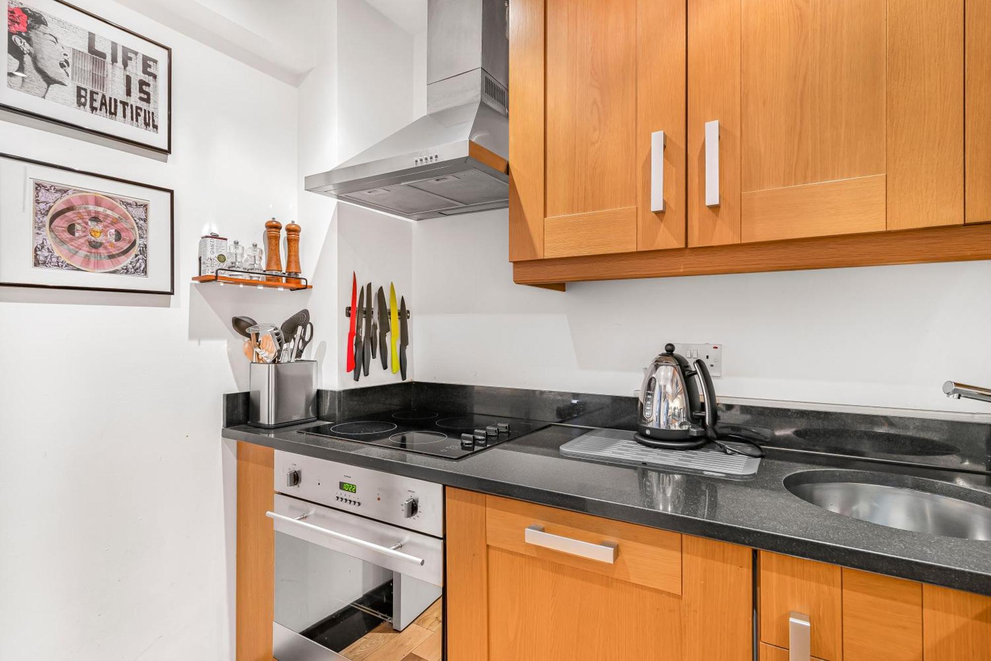 Elegant 1 Bedroom Flat Near Harrods Лондон Экстерьер фото